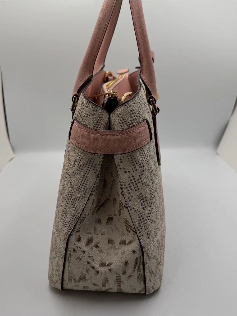 Michael Kors Lynn Large East West Signature Satchel with Dusty Pink Trim NWT